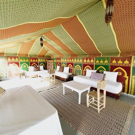 ริอ๊าด ดาร์ นอว์ฟอล Hotel ซาเล ภายนอก รูปภาพ