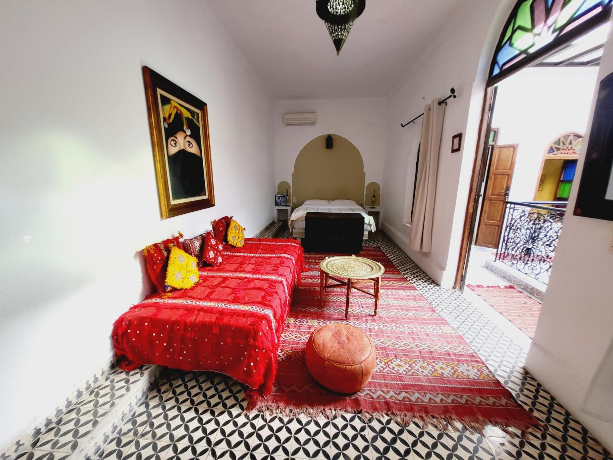 ริอ๊าด ดาร์ นอว์ฟอล Hotel ซาเล ภายนอก รูปภาพ
