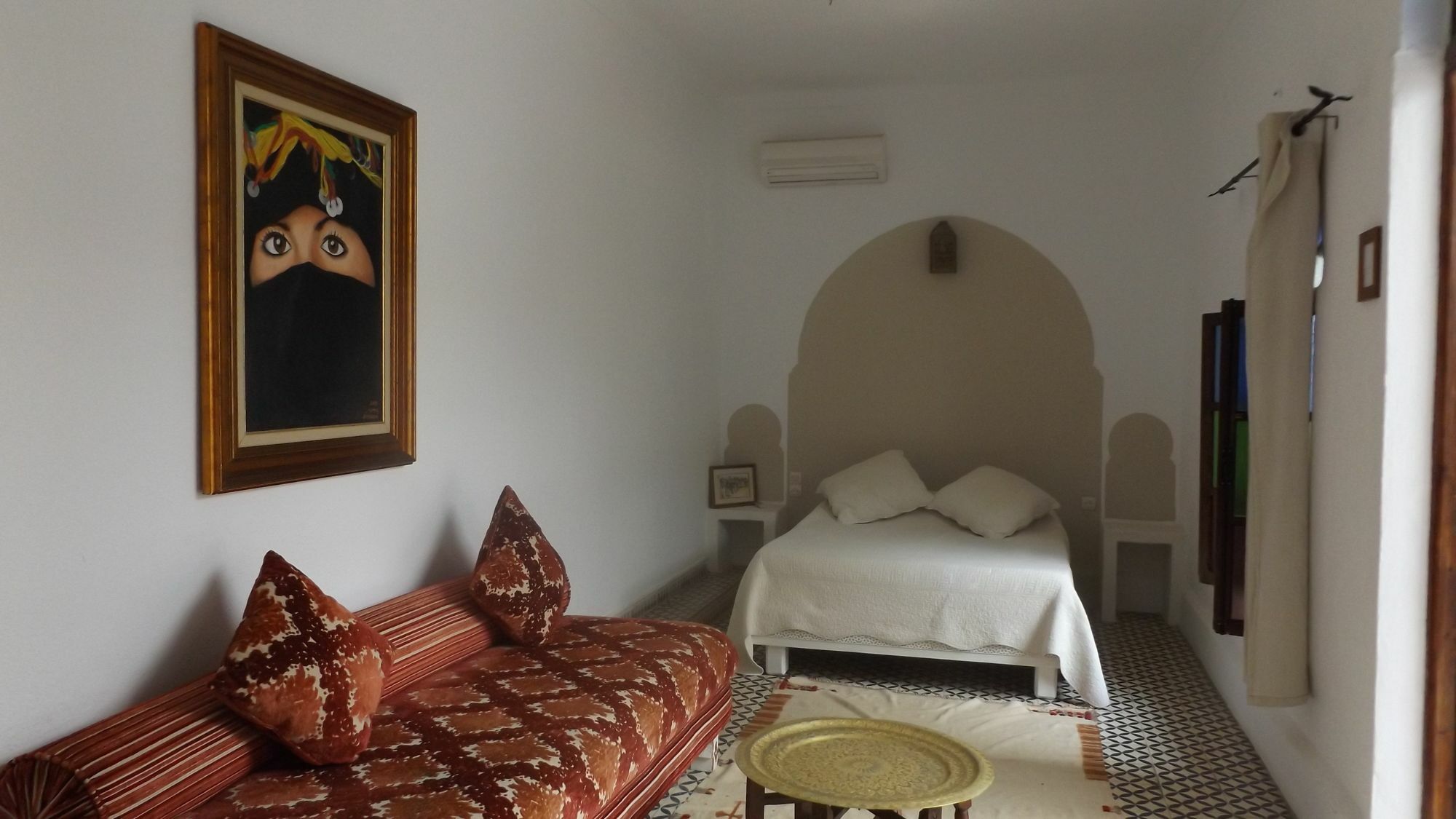 ริอ๊าด ดาร์ นอว์ฟอล Hotel ซาเล ภายนอก รูปภาพ